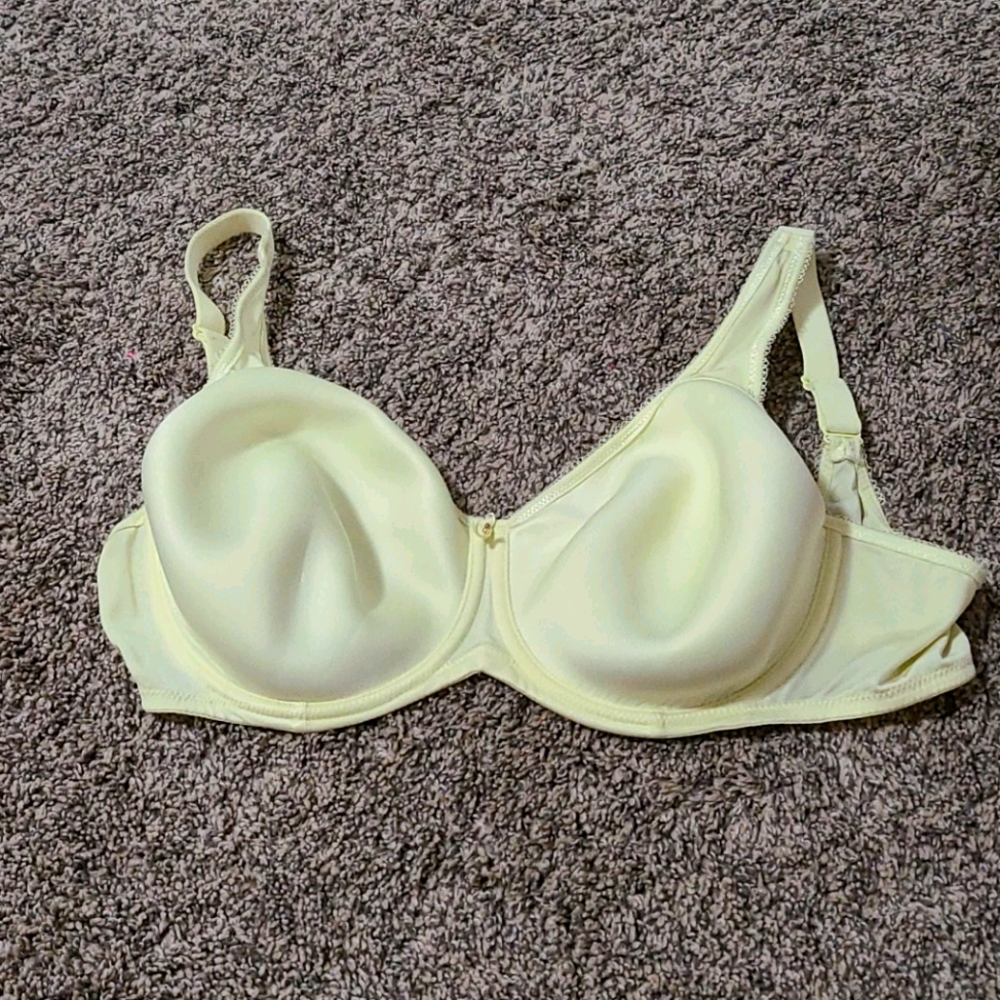 Wacoal 38DD yellow bra